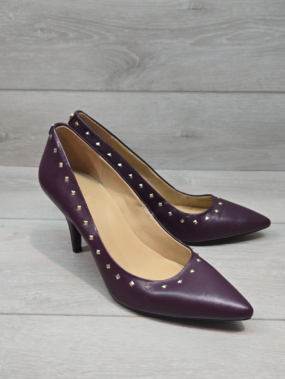 Michael Kors Women The Pointed Toe Stud Heels Shoes Sz 9M